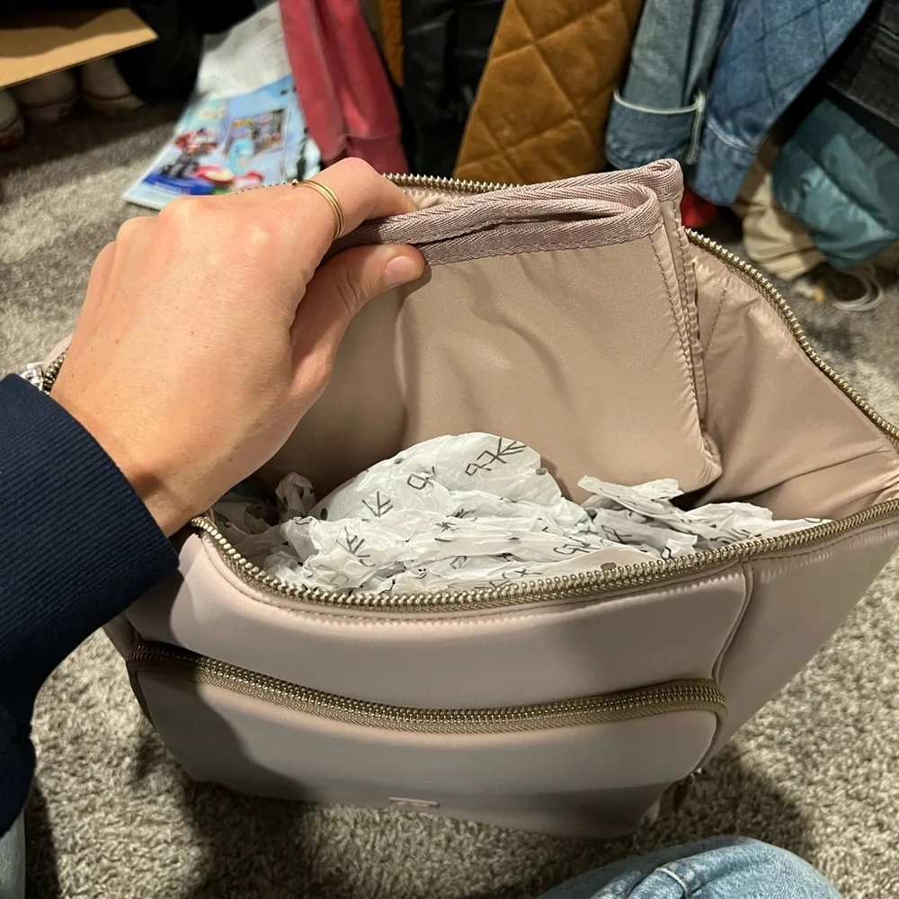 Freshly Picked Seoul Backpack - Picture 6 of 6